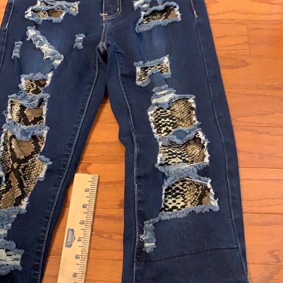 NWOT size 6 jeans - Picture 3 of 10